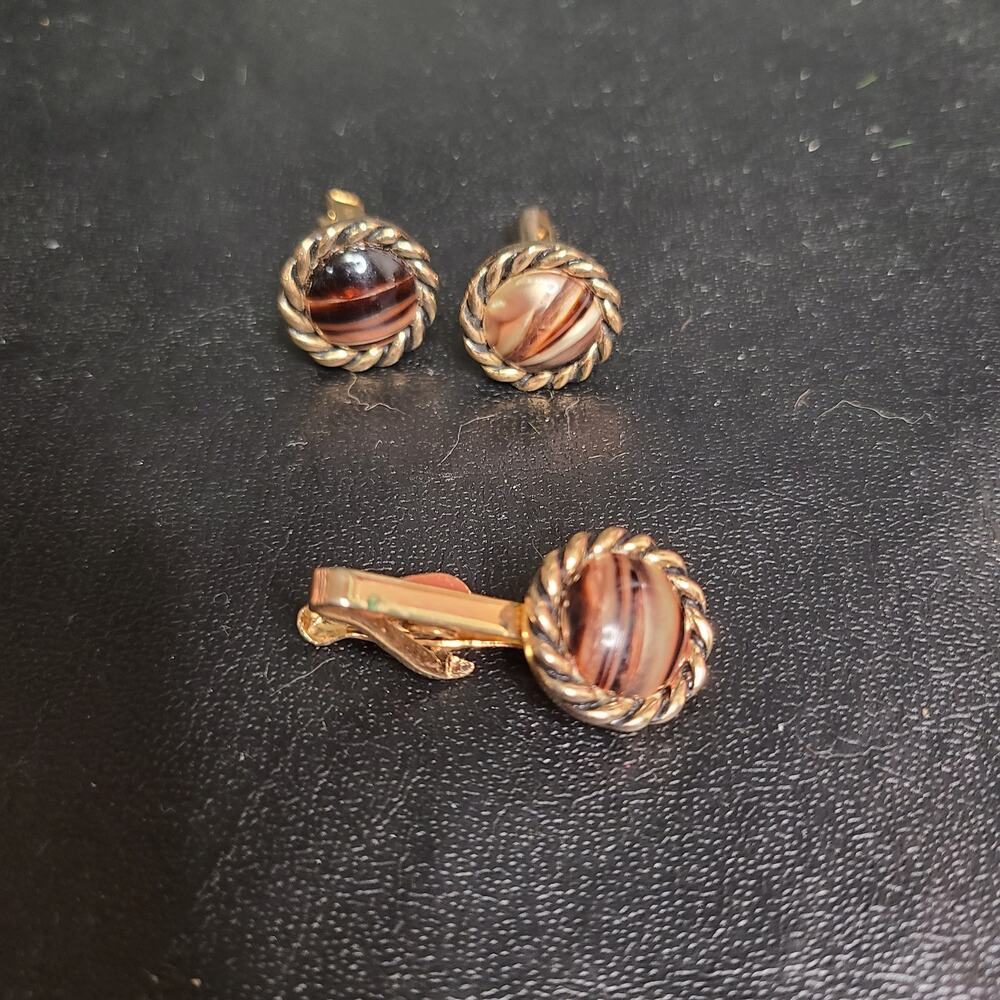 Vintage 70s gold striped agate gemstone cufflinks with tie clip